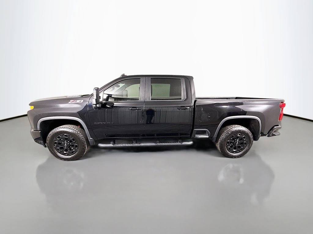 Used 2022 Chevrolet Silverado 2500 LTZ w/ LTZ Plus Package image 4