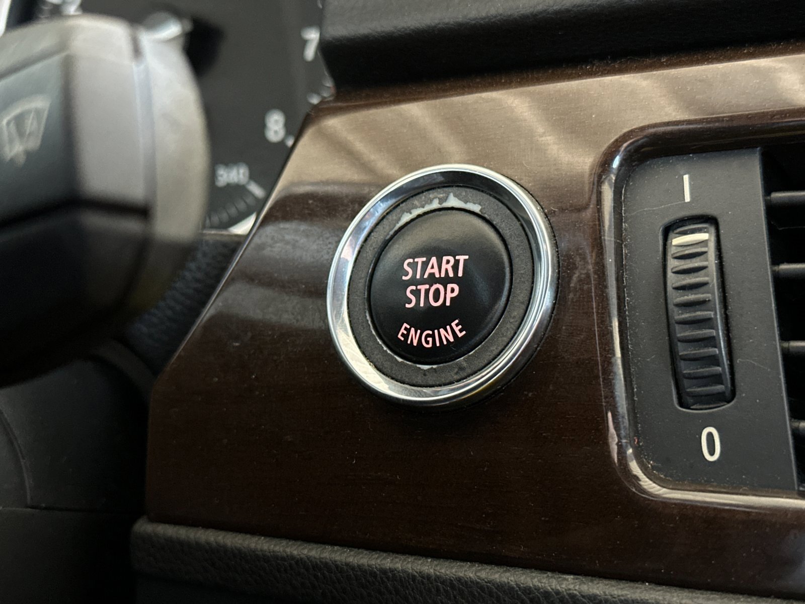 Used 2011 BMW 328i Coupe image 19