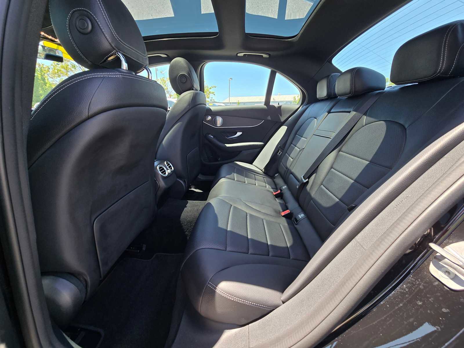 Used 2021 Mercedes-Benz C 300 Sedan image 17