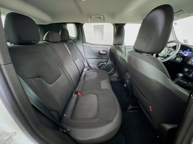 Used 2023 Jeep Renegade Trailhawk image 39