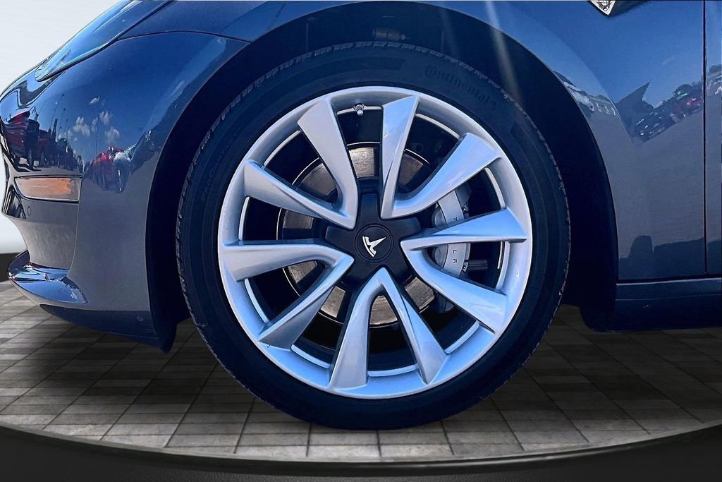Used 2020 Tesla Model 3 Long Range AWD/4WD image 9