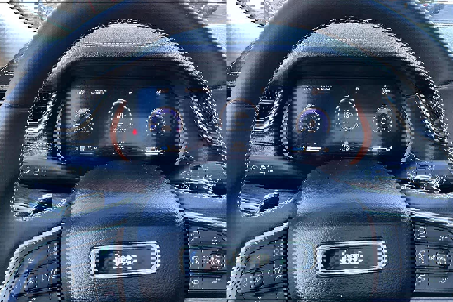 Used 2023 Jeep Grand Cherokee L Limited image 18