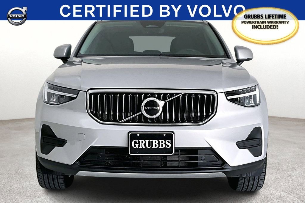 Certified 2025 Volvo XC40 B5 Core image 6