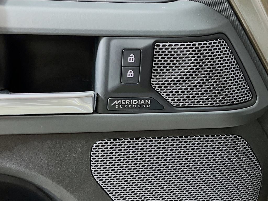 Used 2021 Land Rover Defender 110 X AWD/4WD image 19