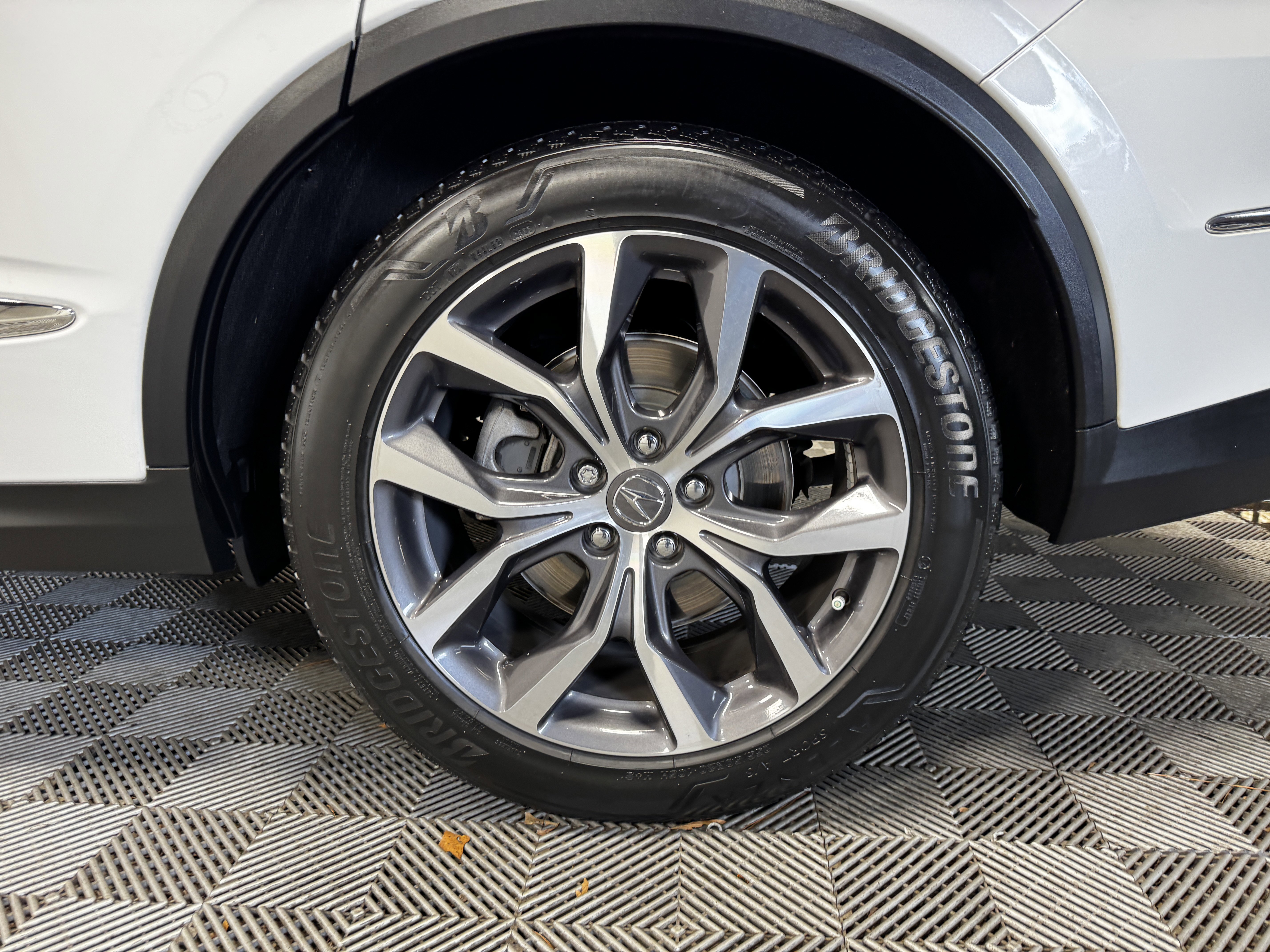 Certified 2023 Acura MDX FWD w/ Technology Package image 50