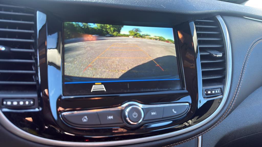 Used 2019 Chevrolet Trax LS image 17