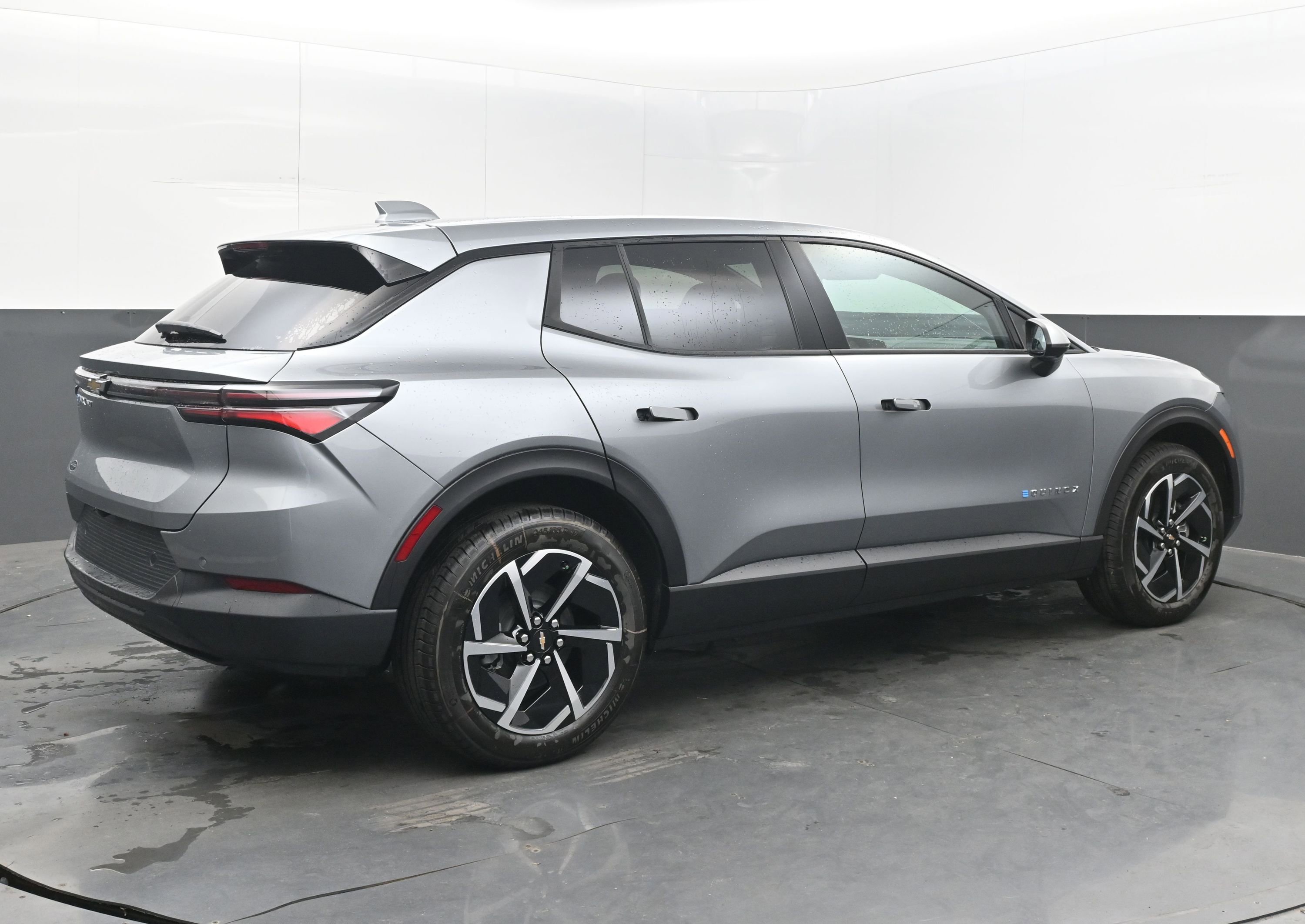 New 2026 Chevrolet Equinox EV LT image 9