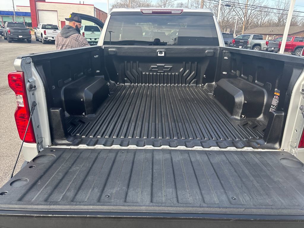 Used 2019 Chevrolet Silverado 1500 LT w/ All-Star Edition image 28