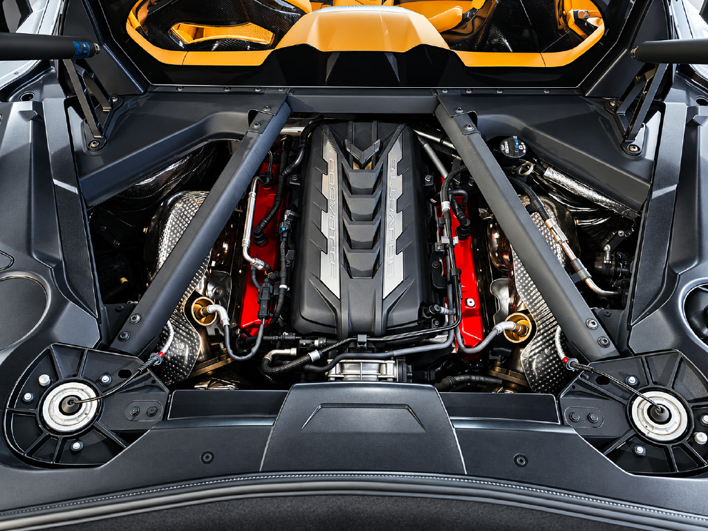 Used 2020 Chevrolet Corvette Stingray Premium Cpe w/ 3LT Preferred Equipment Group RWD image 9