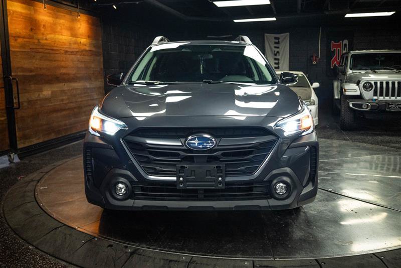 Used 2023 Subaru Outback Premium AWD/4WD image 4