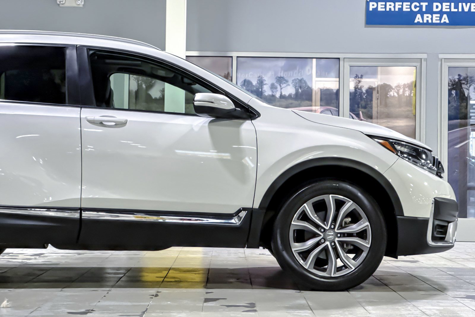 Used 2022 Honda CR-V Touring image 35