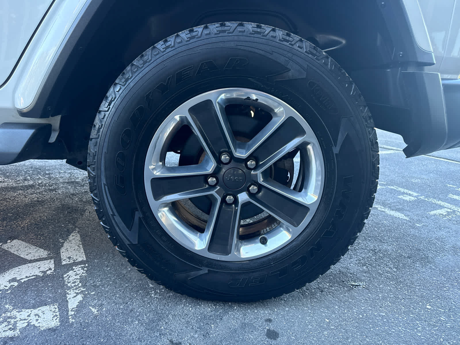 Certified 2021 Jeep Wrangler Unlimited Sahara AWD/4WD image 13