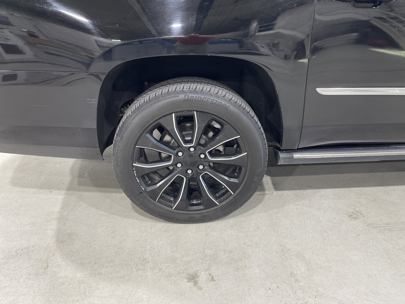 Used 2015 Cadillac Escalade ESV Premium AWD/4WD image 10