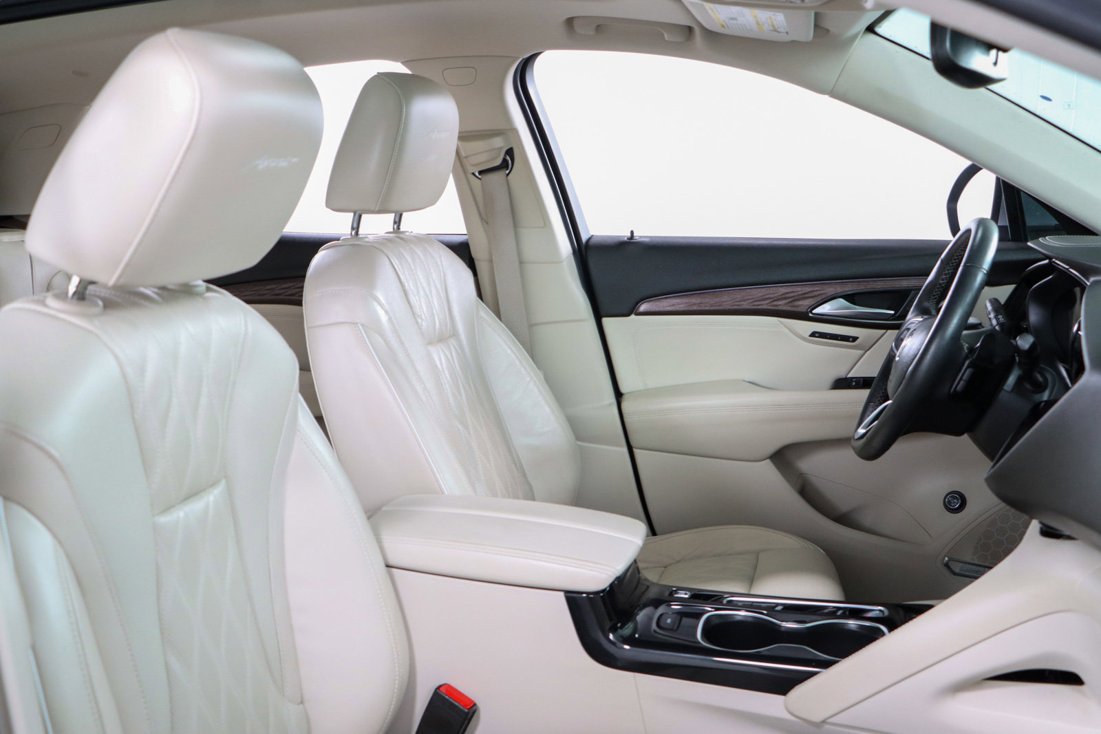 Used 2021 Buick Envision Avenir image 28