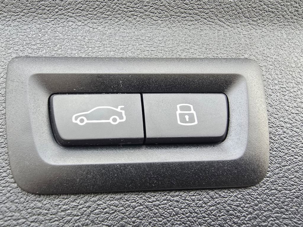 Used 2024 BMW X3 M40i w/ Premium Package image 20