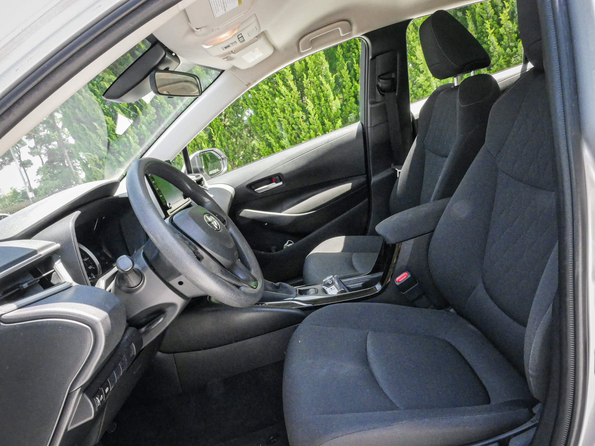 Used 2020 Toyota Corolla LE FWD image 7