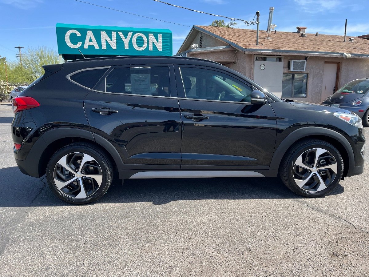 Used 2017 Hyundai Tucson Value FWD image 3