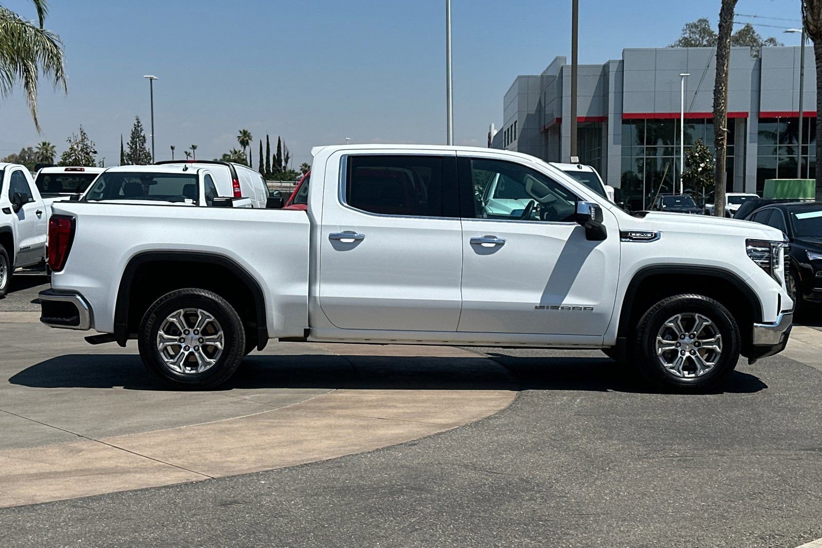Used 2025 GMC Sierra 1500 SLT RWD image 3