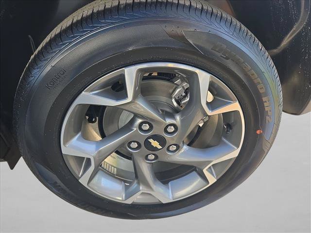 New 2026 Chevrolet Trax LT w/ Sunroof Package FWD image 6