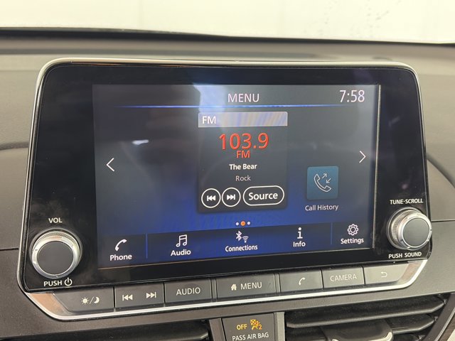 Certified 2024 Nissan Altima 2.5 SV FWD image 17