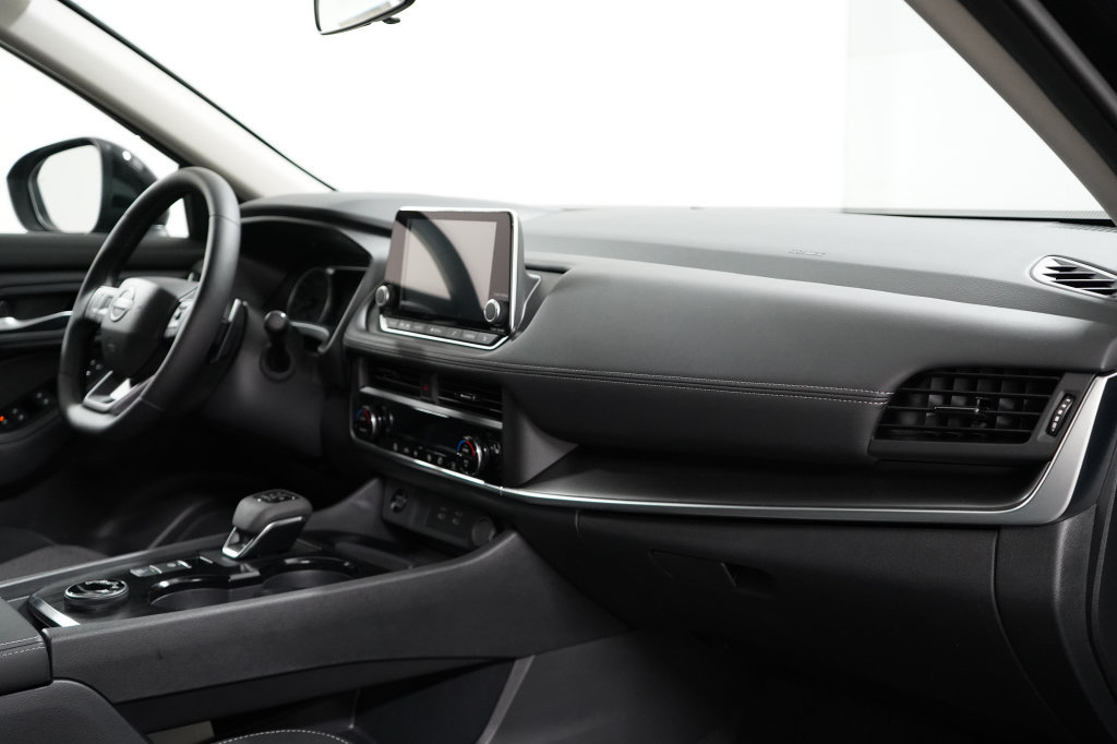 Used 2026 Nissan Rogue SV w/ Cold Weather Package AWD/4WD image 23