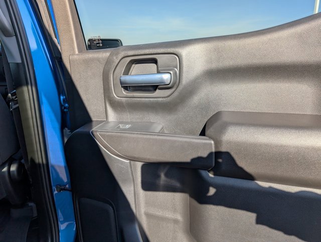 Used 2024 Chevrolet Silverado 1500 Custom w/ Turbomax Blackout Package image 7