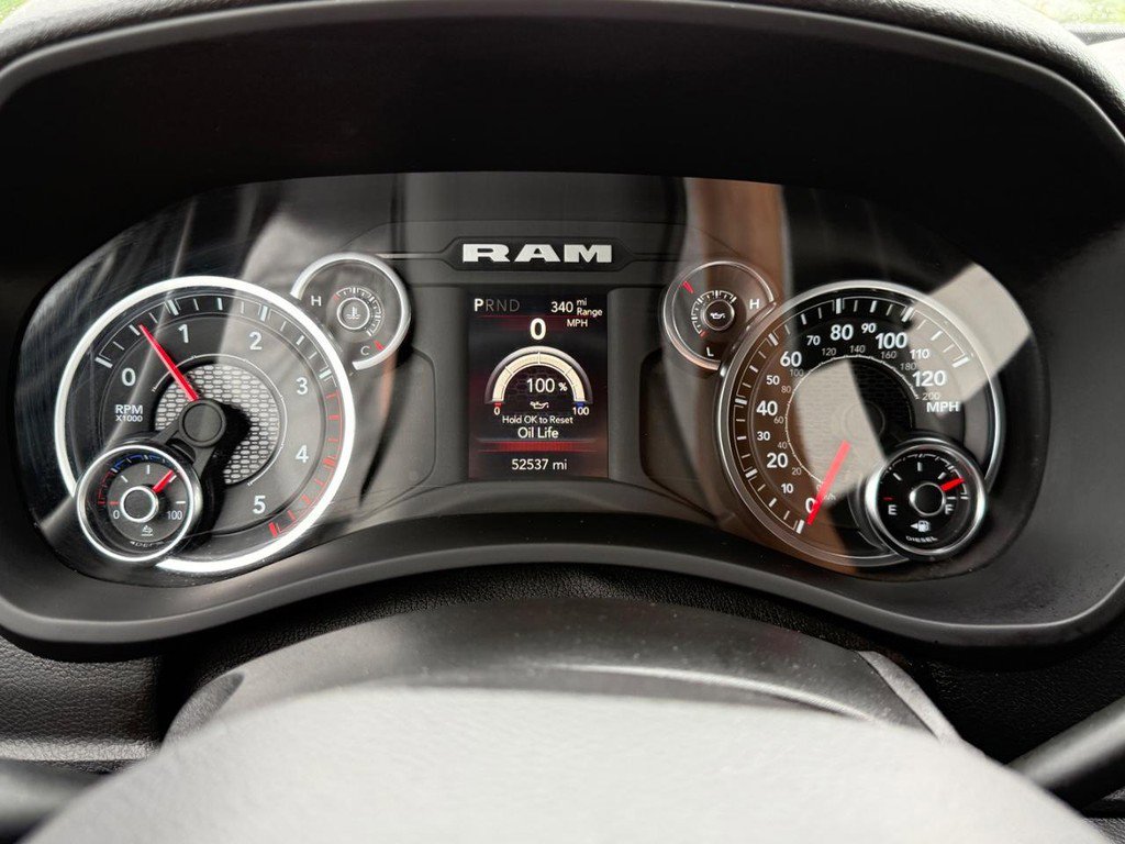 Used 2024 RAM 2500 Big Horn AWD/4WD image 21