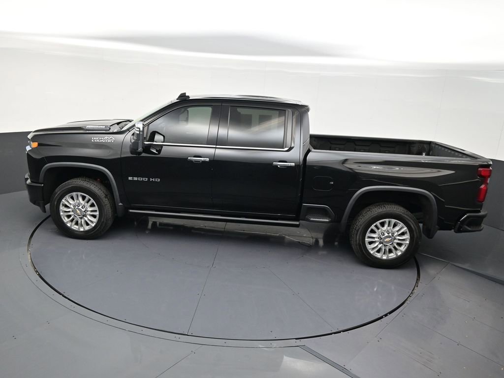 Used 2022 Chevrolet Silverado 2500 High Country w/ Z71 Off-Road Package image 13