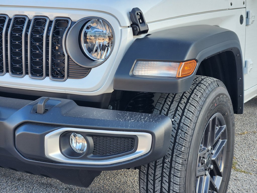 New 2026 Jeep Gladiator Sport AWD/4WD image 7