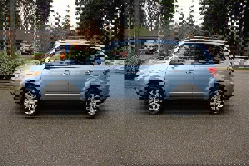 Used 2012 Subaru Forester 2.5X Premium w/ All-Weather Pkg image 13