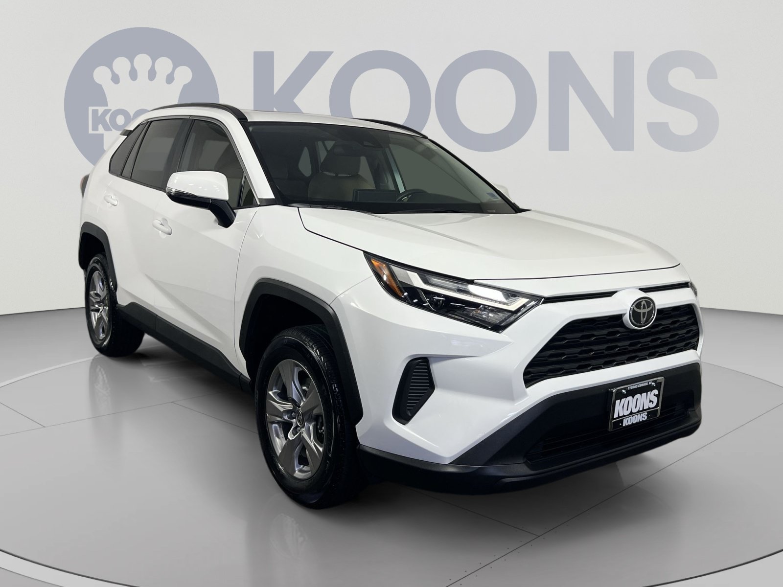 Used 2025 Toyota RAV4 XLE w/ Convenience Package FWD image 10