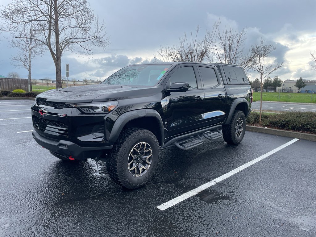 Used 2024 Chevrolet Colorado ZR2 w/ ZR2 Convenience Package III image 2