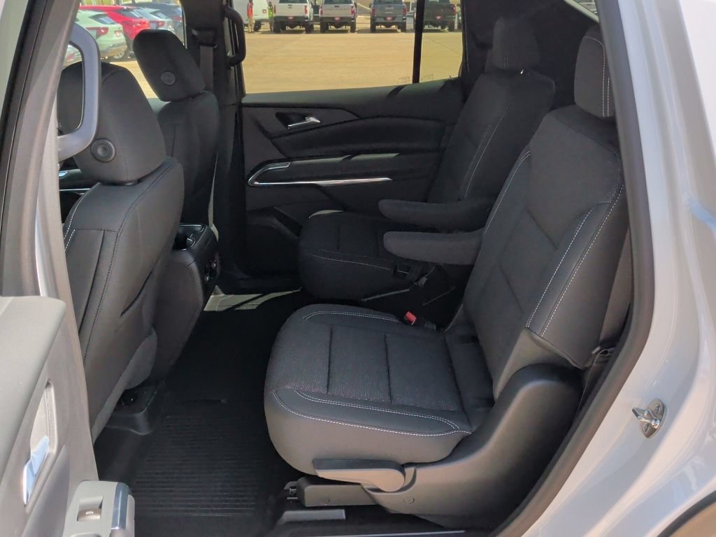 New 2027 Chevrolet Traverse LT w/ Midnight/Sport Edition FWD image 34