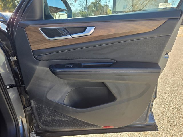 Used 2024 Volkswagen Atlas SE image 27