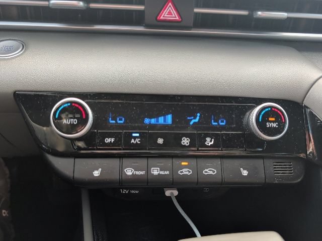 Used 2021 Hyundai Elantra SEL w/ Convenience + Premium Package FWD image 18