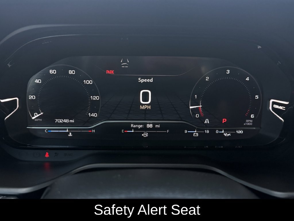 Used 2023 GMC Yukon Denali RWD image 17