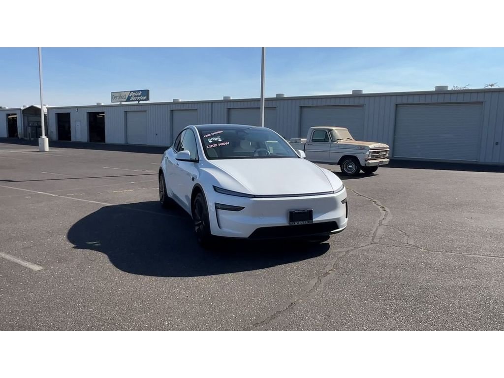 Used 2026 Tesla Model Y Long Range AWD/4WD image 3