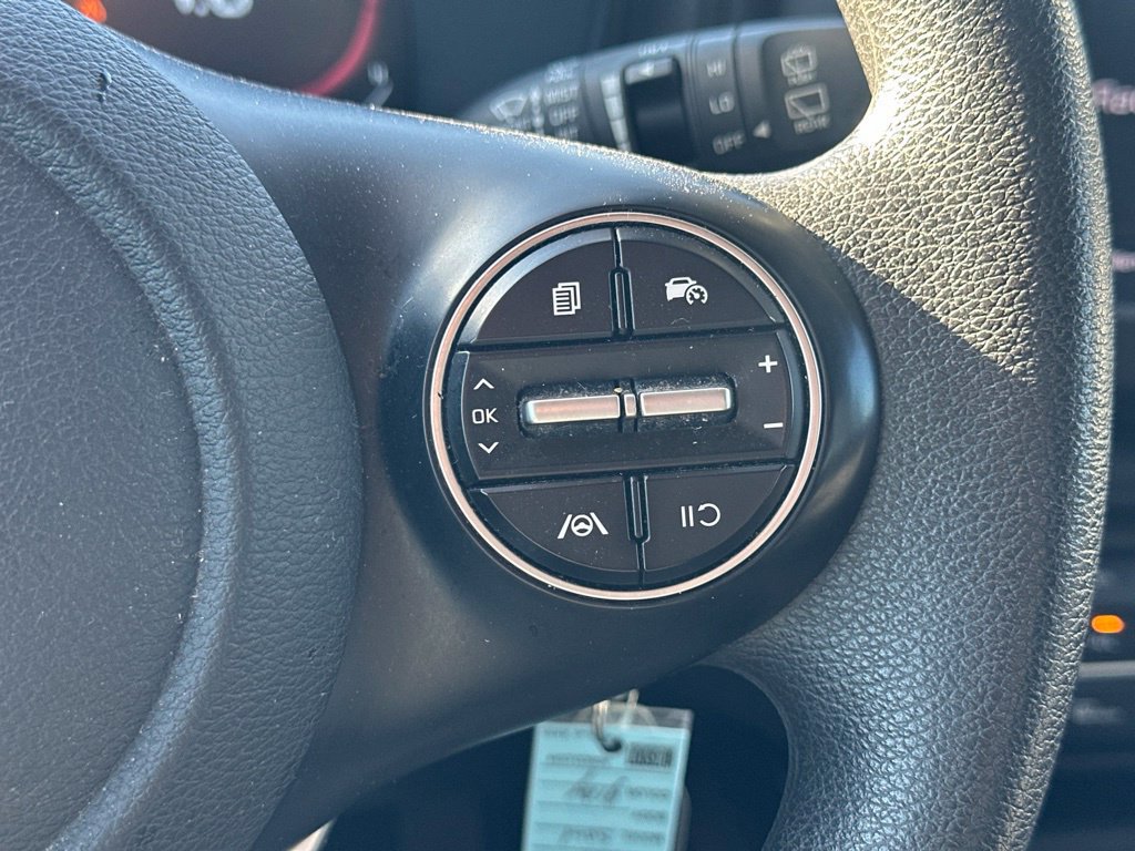 Used 2023 Kia Soul LX FWD image 21