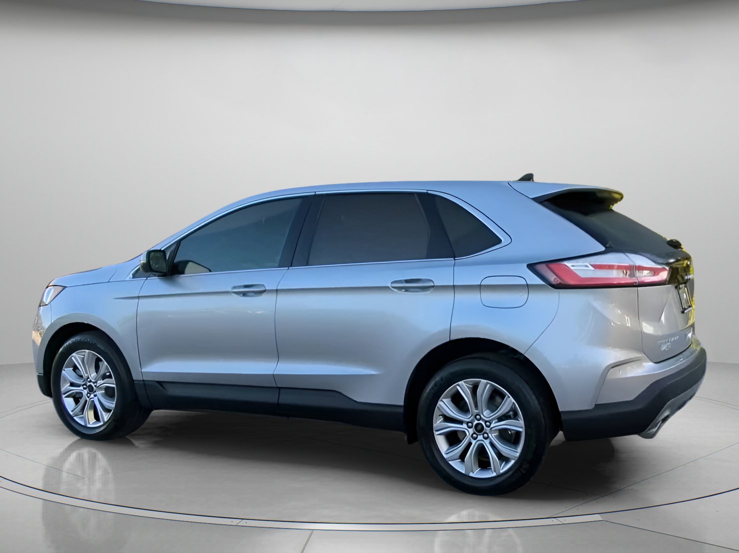 Certified 2023 Ford Edge Titanium image 19