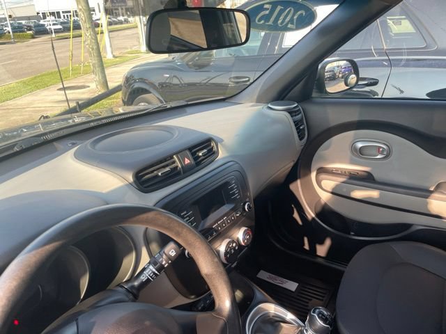 Used 2015 Kia Soul FWD image 26