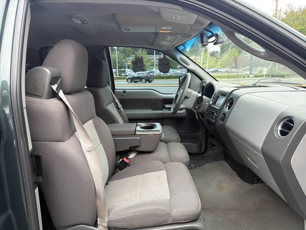 Used 2006 Ford F150 XLT AWD/4WD image 16