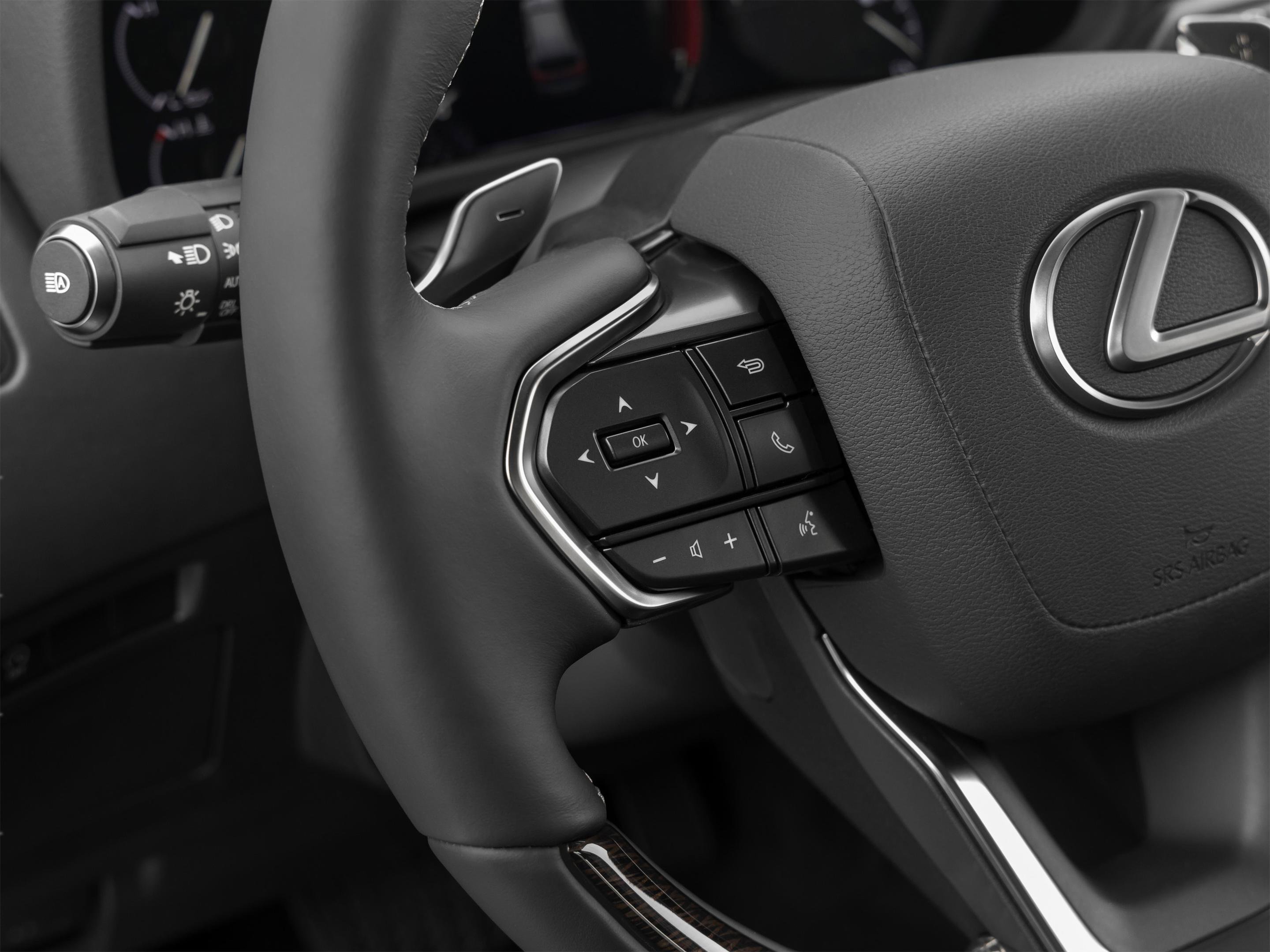 Used 2023 Lexus LX 600 4WD w/ Appearance Package image 45