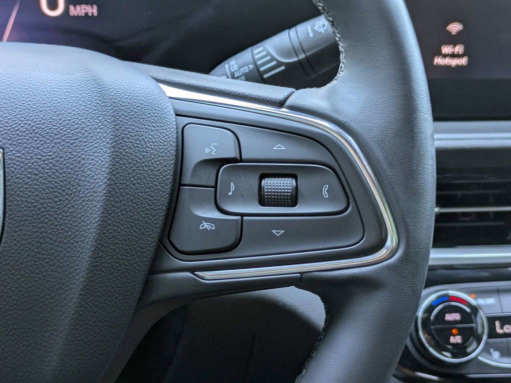 Used 2024 Buick Envista Sport Touring w/ Convenience I Package FWD image 26