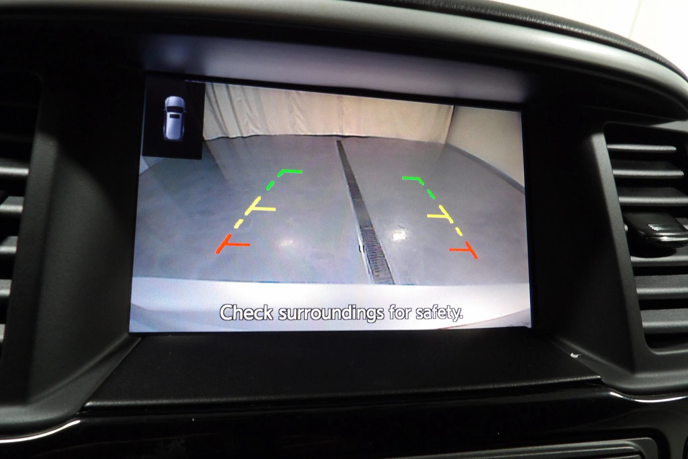 Used 2019 Nissan Pathfinder SV FWD image 17