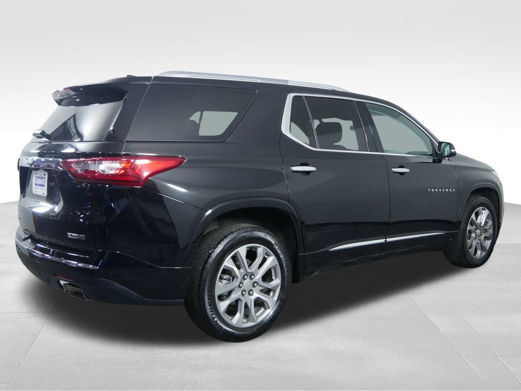 Used 2018 Chevrolet Traverse Premier w/ LPO, Black Accent Package AWD/4WD image 10