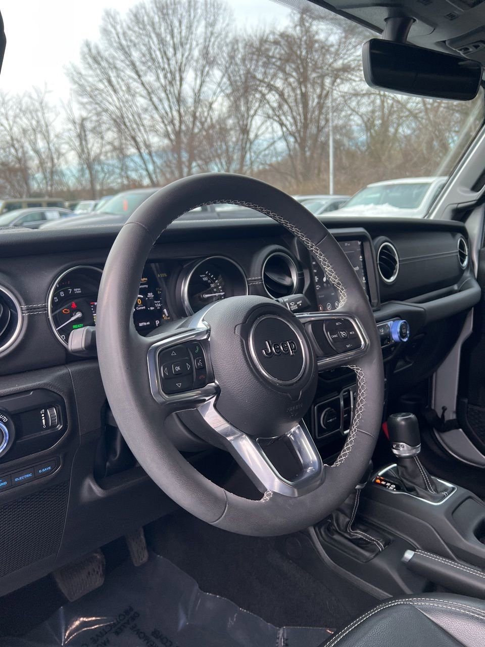 Used 2023 Jeep Wrangler Unlimited Sahara image 10