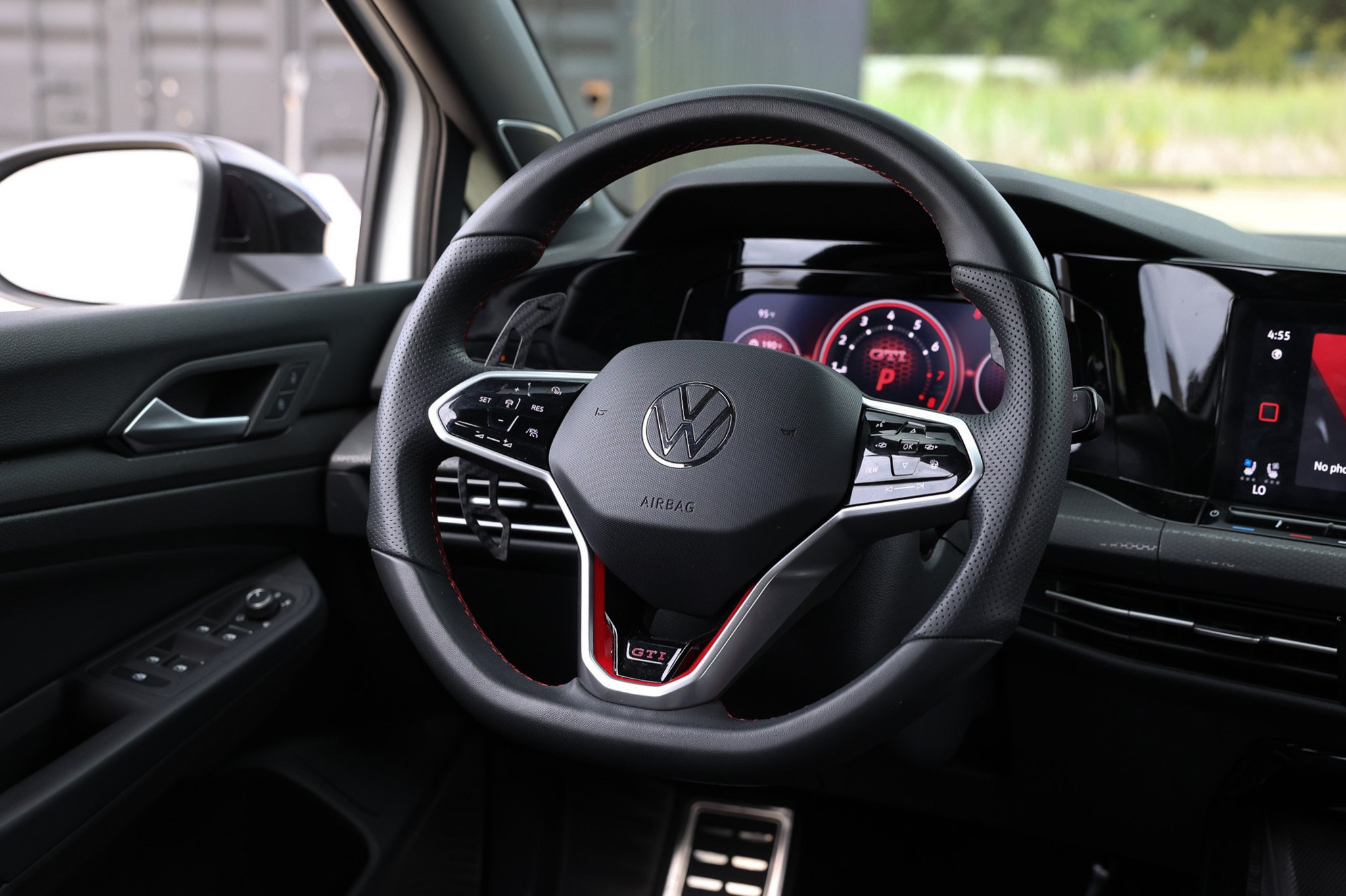 Used 2024 Volkswagen GTI SE FWD image 33