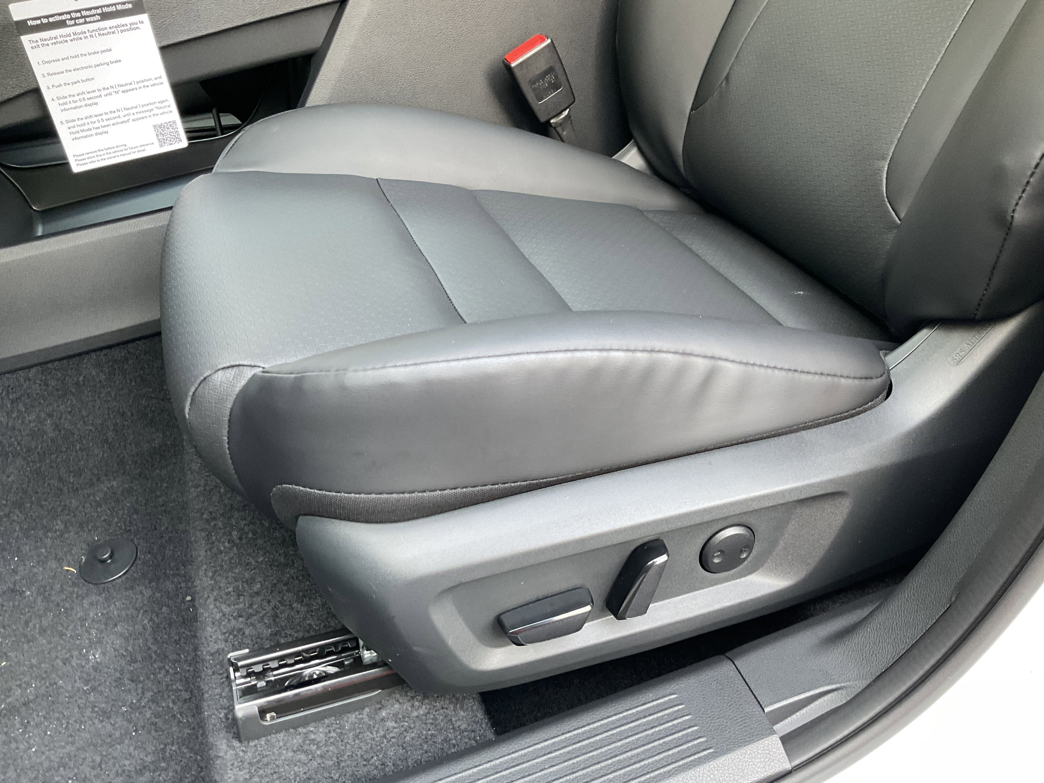 Used 2026 Nissan Rogue SV w/ SV Premium Package image 29