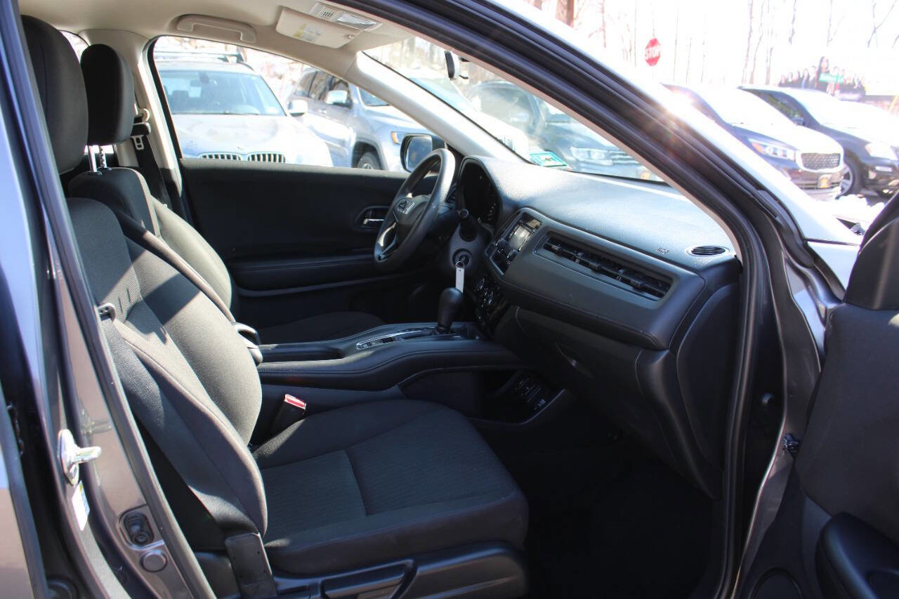Used 2016 Honda HR-V LX image 29