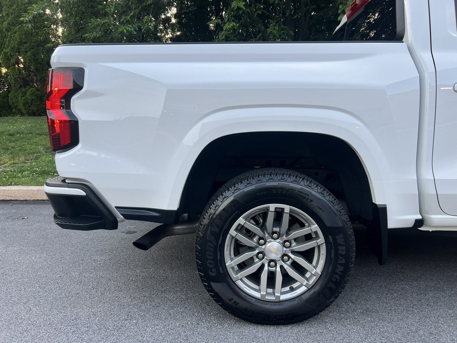 Used 2025 Chevrolet Colorado LT w/ Advanced Trailering Package RWD image 51